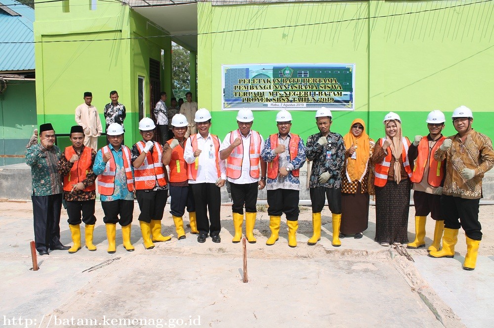 Pembangunan Asrama Siswa Terpadu MTsN 1 Batam Resmi di Mulai