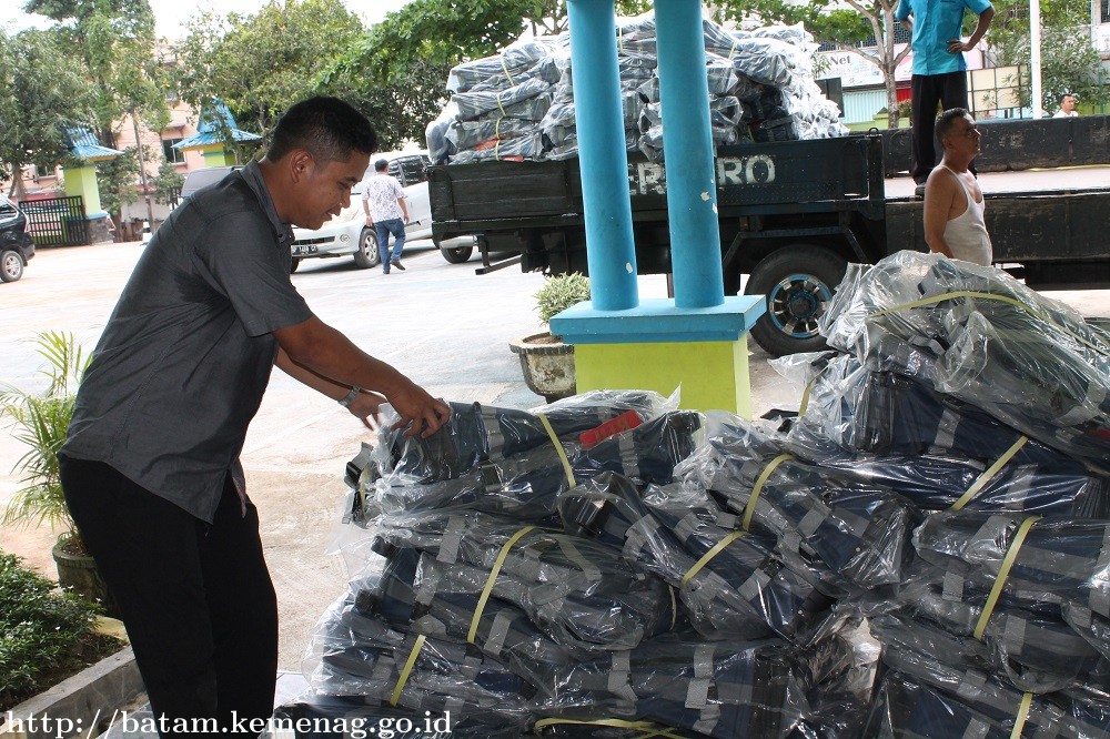 Batam Terima 584 Koper Jamaah Haji