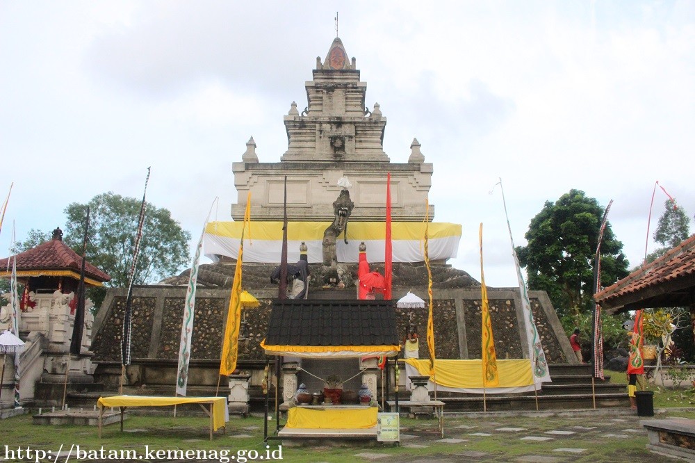 Umat Hindu Kota Batam Gelar Perayaan Hari Suci Saraswati