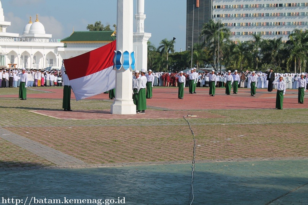 Paskibra Ya Husnaya Tampil Memukau