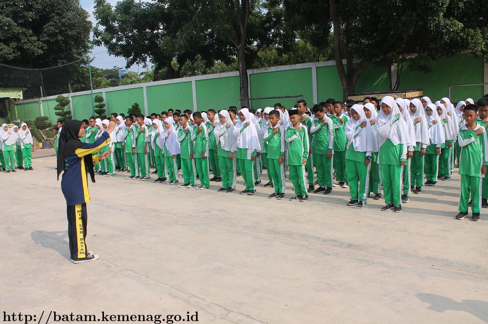 Wujudkan Sekolah Ramah Anak, MTs USB Filial MTsN 1 Batam Gelar Belajar di Luar Kelas