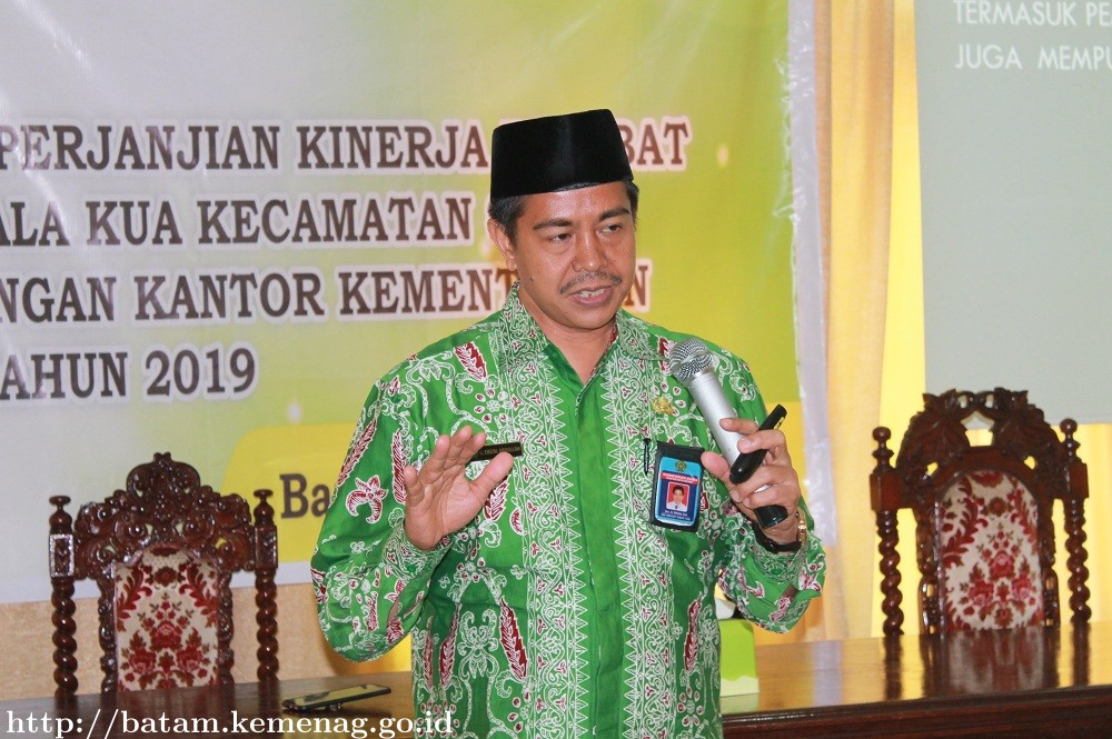 Kakankemenag Batam Buka Pembinaan Pegawai Honorer Non PNS Tahun 2019