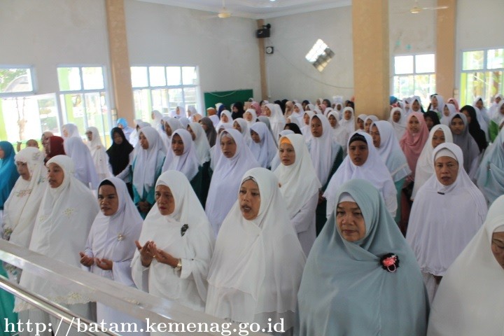 MAN Batam Gelar Dzikir Jelang Ujian Nasional 2018