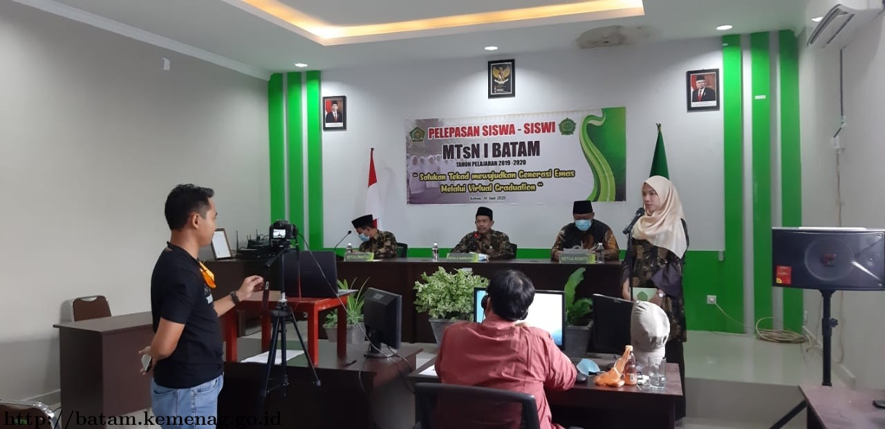 MTs Negeri 1 Batam Gelar Perpisahan Kelas IX Secara Virtual