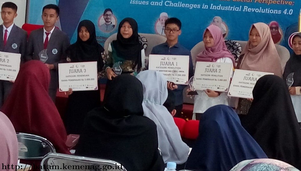 Siswa MAN IC Batam Raih Juara 1 Kompetisi ARIA 2019