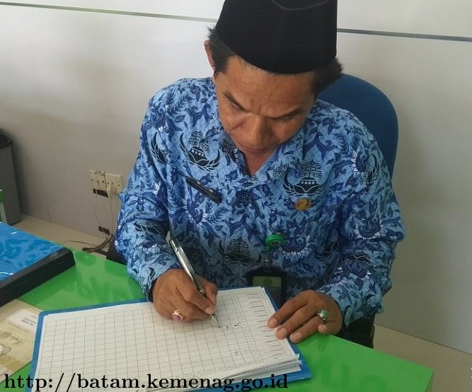 Antisipasi Penyebaran Covid 19, Kemenag Batam Ganti Absen Elektronik Dengan Manual