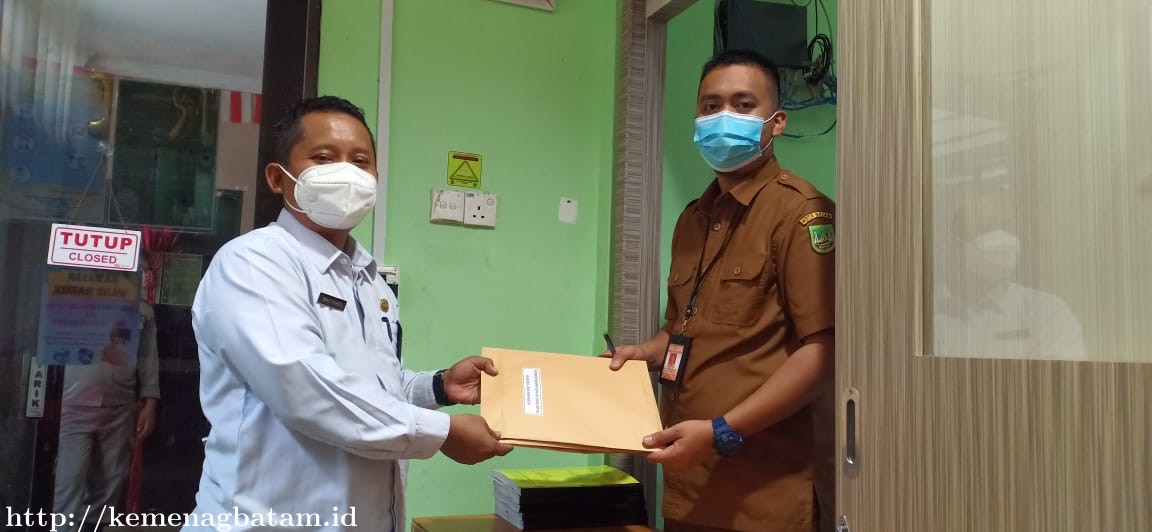 Kemenag Batam Serahkan Berkas Permohonan Izin Amdal 3 KUA