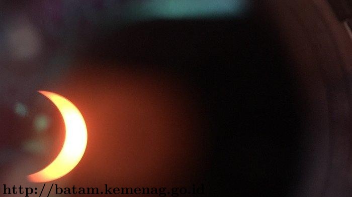 Hari Ini Warga Batam Bisa Menyaksikan Gerhana Matahari Sebagian
