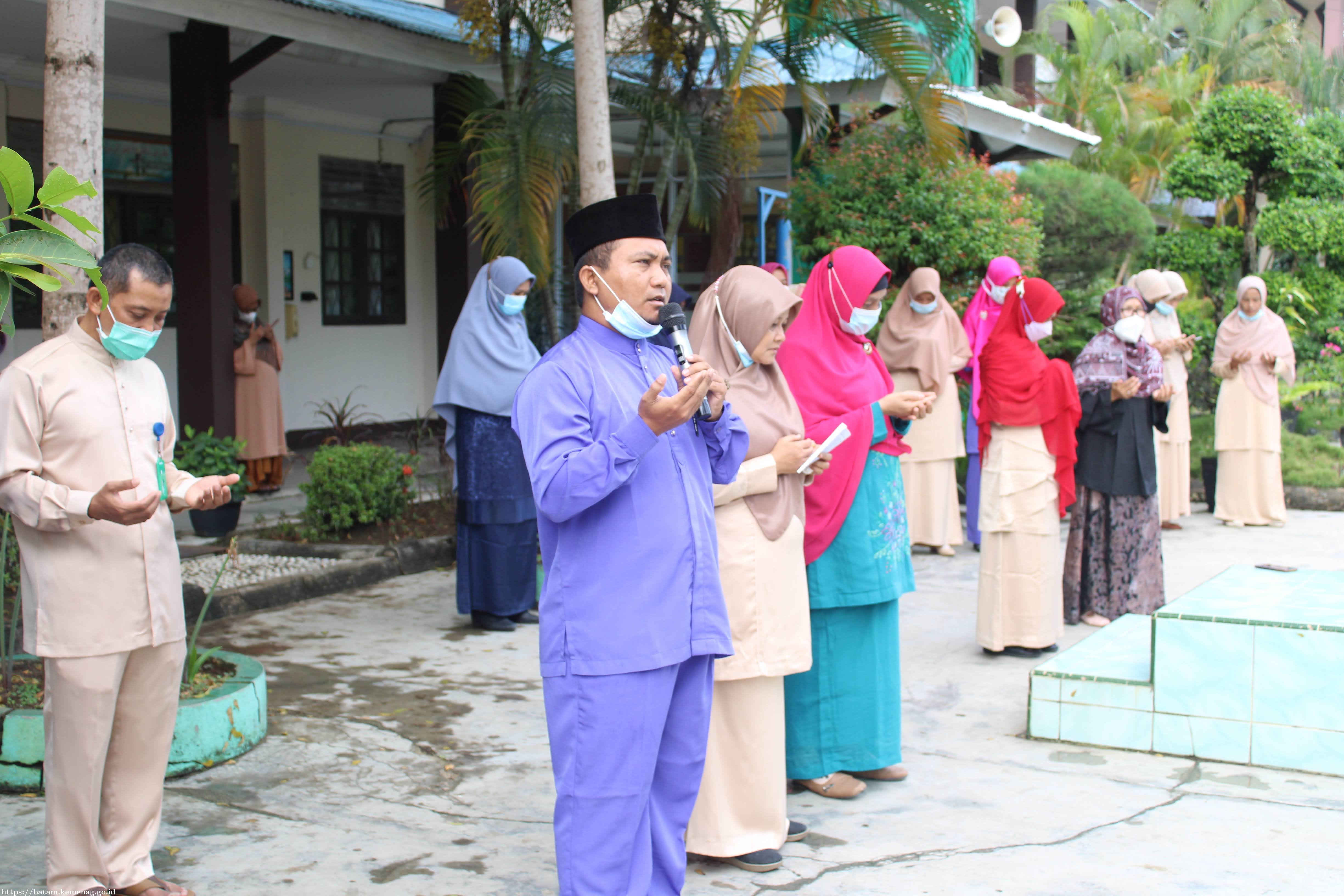 MAN Batam Selenggarakan Doa Bersama Sambut Ramadan 1442 H
