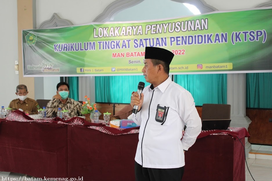 Kanwil Kemenag Kepri Laksanakan Pembinaan Moderasi Beragama di MAN Batam
