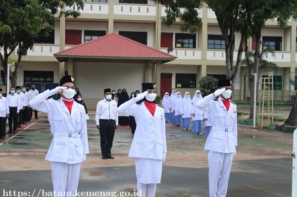 Dirgahayu RI ke-76, MAN Batam Peringati 17 Agustus Virtual