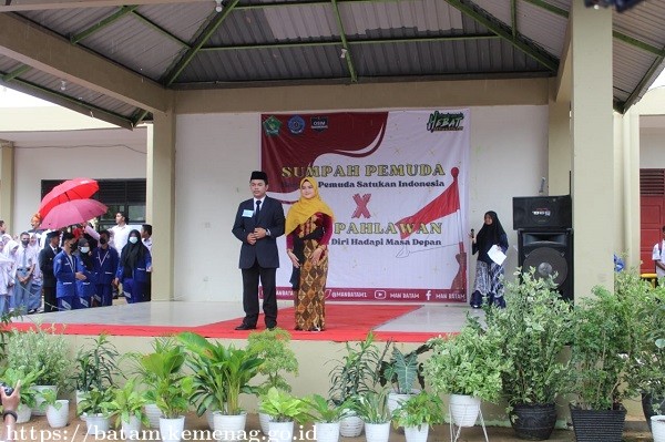 OSIM MAN Batam Gelar Cosplay Pahlawan