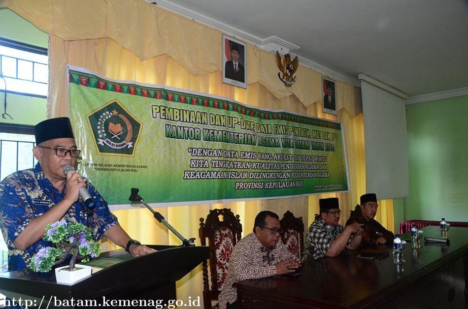 Kemenag Kota Batam Lakukan Pembinaan dan Up-Date Data Emis Pontren